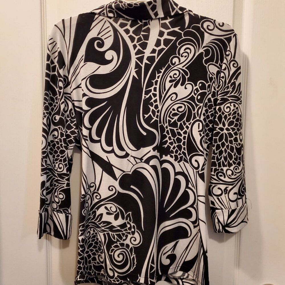 Classic Black & White Stretchy Wrap Shirt ¾ sleeve  XL - Picture 2 of 3